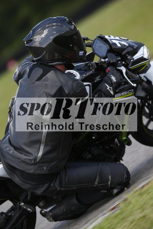 /Archiv-2024/29 12.06.2024 MOTO.CH Track Day ADR/Gruppe blau/76